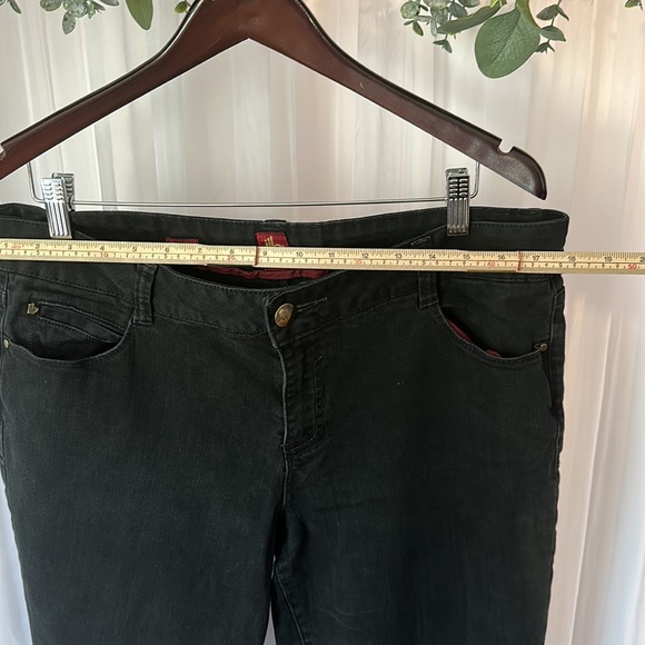 Sasson Black Straight Leg Jeans Size 16 - Picture 6 of 6